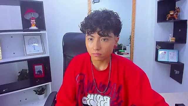 Im Mathias online show from October 2025 10:43:02 PM