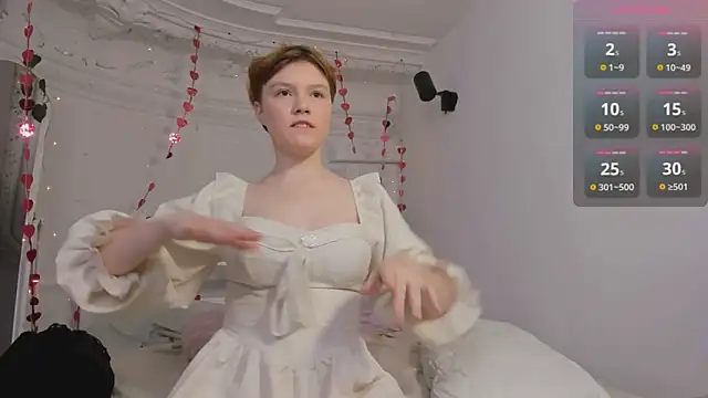 DreamyLuna online show from January 2025 03:17:02 AM