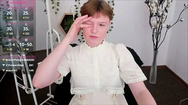 DreamyLuna online show from January 2025 03:26:02 AM