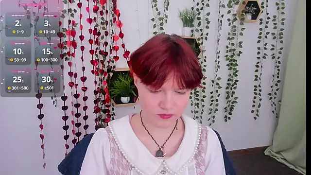 DreamyLuna online show from March 2025 08:42:01 PM