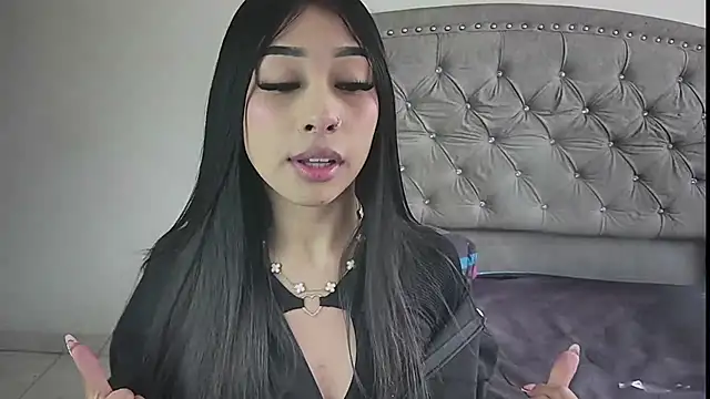 Nesuko kamado  online show from November 2025 02:16:02 PM