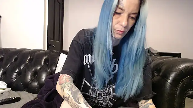 RavenryderUK online show from January 2025 10:27:02 PM