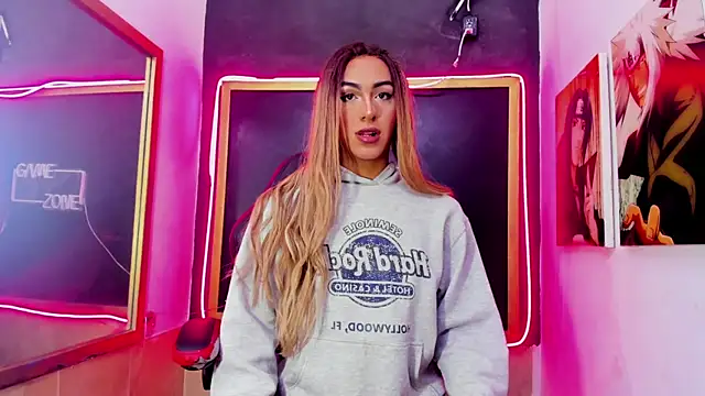 Isabella stanford2 online show from November 2025 01:02:02 PM