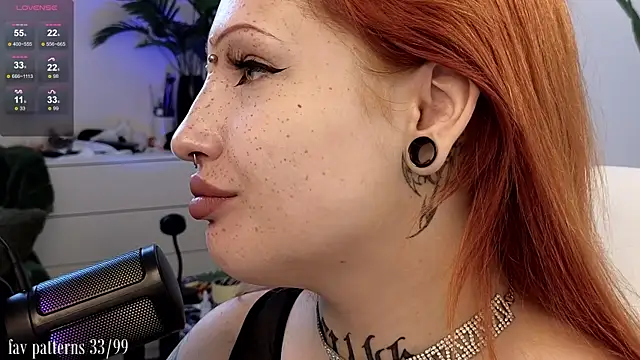 violetviolator online show from March 2025 05:28:02 AM