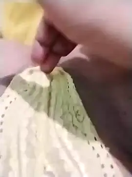 manusouza21 online show from December 2024 05:05:02 AM