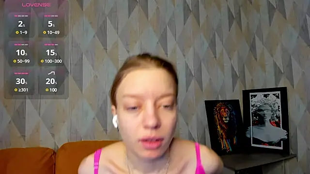 Michelle Blond online show from February 2025 07:04:02 AM