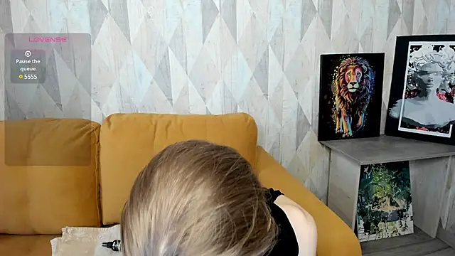 Michelle Blond online show from March 2025 08:45:01 AM