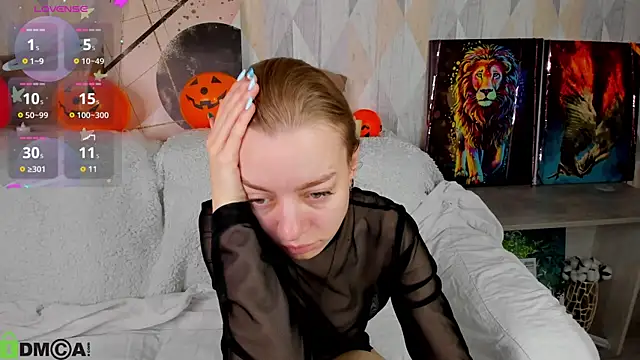 Michelle Blond online show from October 2025 07:30:02 AM