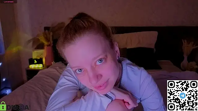 Snapshot of Michelle_Blond chatting on April 2026 02:27:02 AM Michelle Blond online show from April 2026 02:27:02 AM
