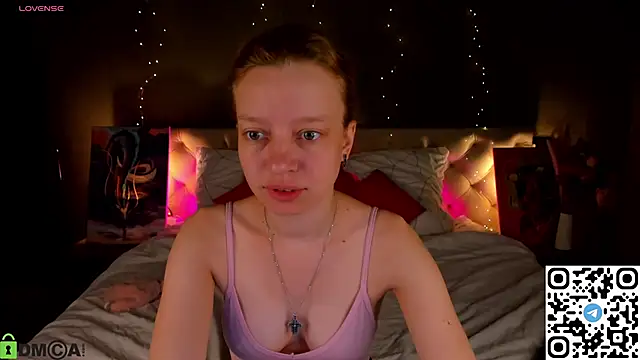 Snapshot of Michelle_Blond chatting on May 2026 01:14:02 AM Michelle Blond online show from May 2026 01:14:02 AM