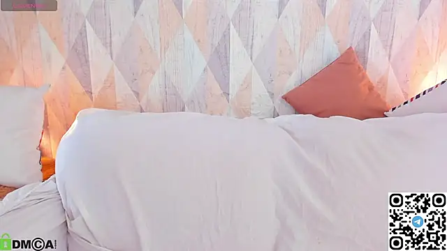 Snapshot of Michelle_Blond chatting on May 2026 01:00:01 AM Michelle Blond online show from May 2026 01:00:01 AM