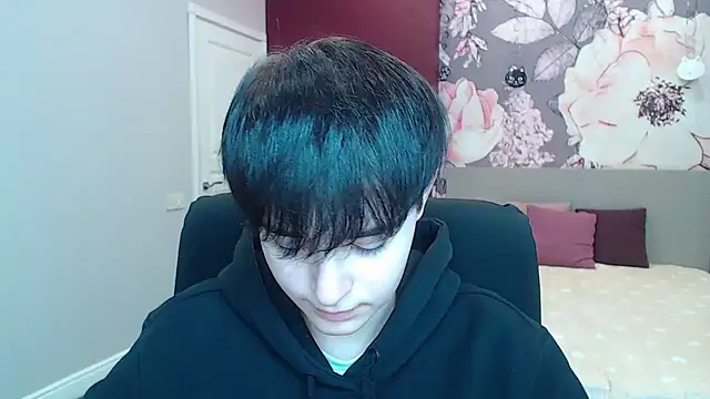 EmiliaYours online show from December 2024 09:45:02 AM