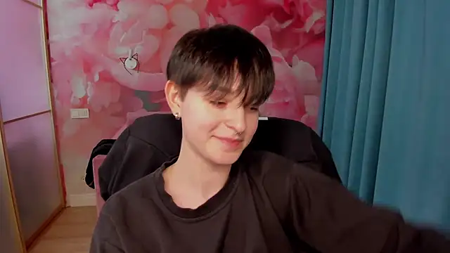 EmiliaYours online show from December 2024 03:53:01 PM