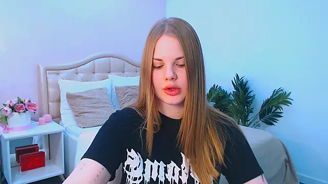 holy kitty online show from October 2025 01:25:01 PM