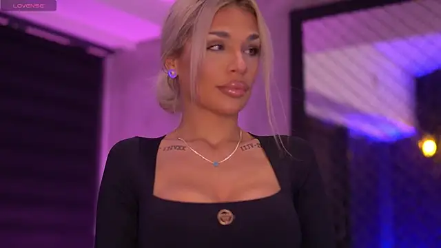 Candy Ivy online show from October 2025 05:47:01 PM