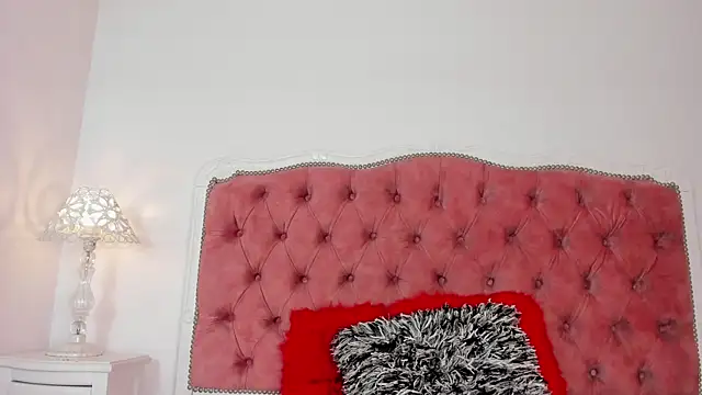 Snapshot of amberlitle chatting on September 2025 12:16:01 PM amberlitle online show from September 2025 12:16:01 PM