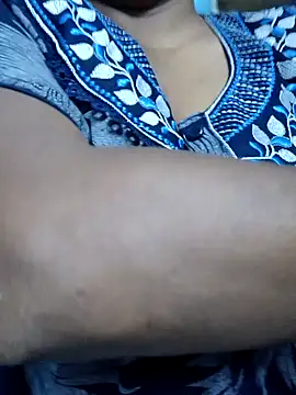 Snapshot of sweety_telugupilla chatting on June 2026 10:01:02 PM sweety telugupilla online show from June 2026 10:01:02 PM