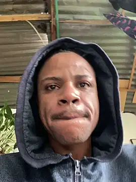 Snapshot of ElNegroRony chatting on February 2025 02:37:01 PM ElNegroRony online show from February 2025 02:37:01 PM