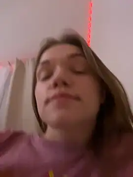 KitteCat online show from October 2025 03:25:01 PM