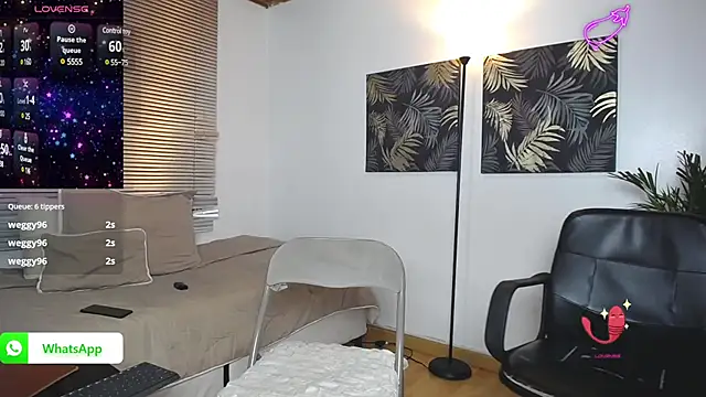 valentino Renato online show from December 2024 01:12:01 AM