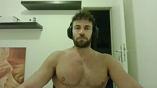 alpha-hunk online show from September 2025 08:47:02 PM