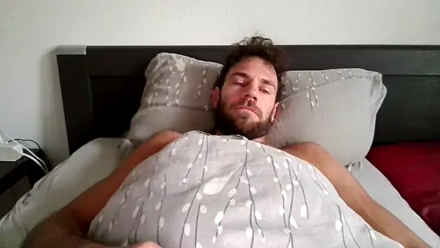 alpha-hunk online show from October 2025 06:43:02 AM