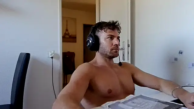 alpha-hunk online show from April 2026 11:54:02 AM