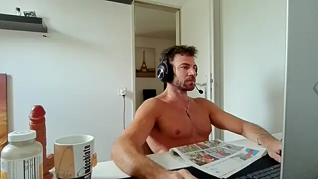 Snapshot of alpha-hunk chatting on June 2026 09:23:02 AM alpha-hunk online show from June 2026 09:23:02 AM
