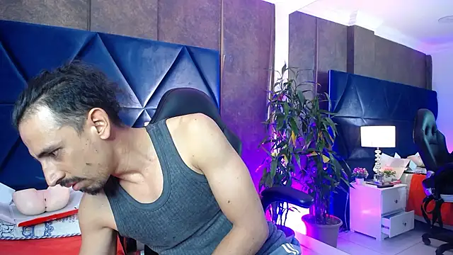 Sr Magnus  online show from February 2026 02:59:02 AM