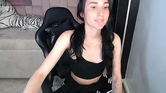 jesi daniels b online show from December 2024 01:58:02 AM