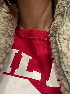 ariiel  online show from April 2026 12:22:01 AM