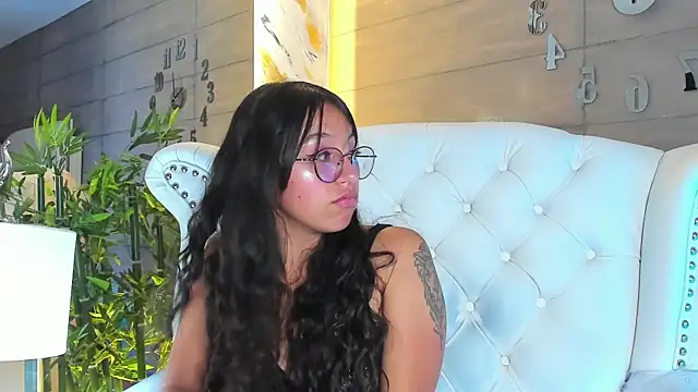 MadyJackson online show from February 2025 07:56:02 PM