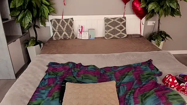 VeronikaVel online show from February 2025 04:25:01 AM