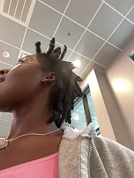 choclatepeaach online show from March 2026 08:26:01 PM