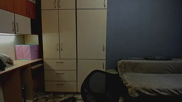 Miss Elsa  online show from January 2026 09:58:02 AM