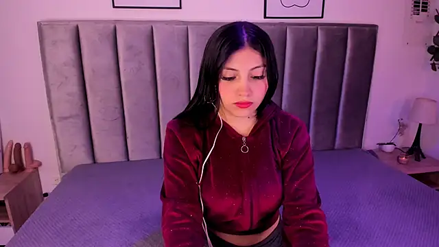 Snapshot of Emmy-Turnner chatting on October 2025 12:09:01 PM Emmy-Turnner online show from October 2025 12:09:01 PM