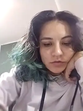 Snapshot of gigiqueen_18 chatting on March 2026 02:20:01 PM gigiqueen 18 online show from March 2026 02:20:01 PM