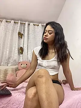 Snapshot of Lori_Evanss chatting on May 2026 03:23:01 AM Lori Evanss online show from May 2026 03:23:01 AM