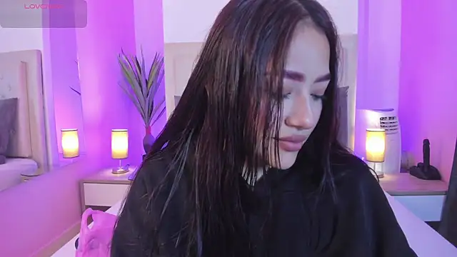 nicolle pierce online show from March 2026 01:00:01 PM