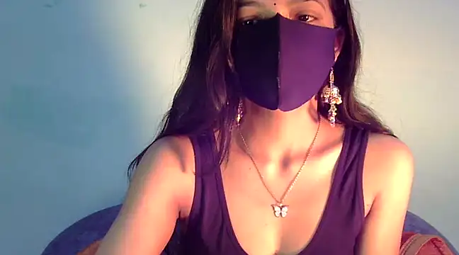 Snapshot of Cute_Alaina chatting on February 2025 01:00:01 AM Cute Alaina online show from February 2025 01:00:01 AM