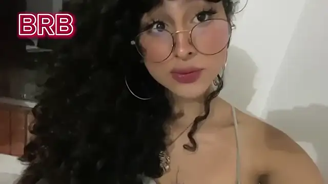 Snapshot of Heka_Prudence chatting on February 2025 04:22:01 AM Heka Prudence online show from February 2025 04:22:01 AM
