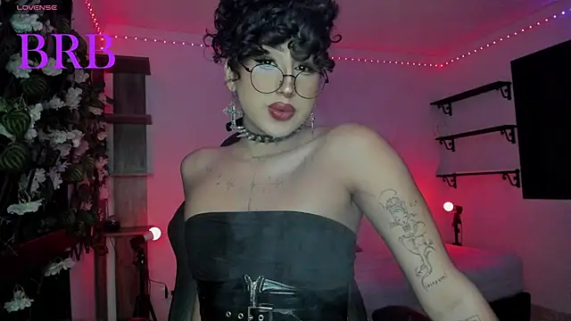 Snapshot of Heka_Prudence chatting on July 2026 11:17:02 AM Heka Prudence online show from July 2026 11:17:02 AM