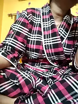 Royalgirl667 online show from December 2024 03:44:02 PM