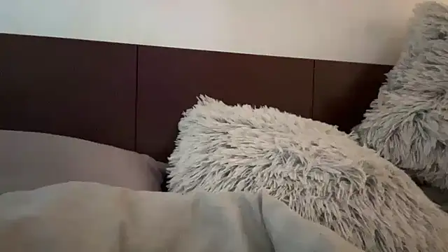 yorkshiregal online show from December 2024 08:11:01 AM