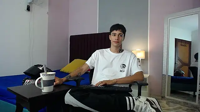 Snapshot of Zacktk7 chatting on January 2025 04:30:02 AM Zacktk7 online show from January 2025 04:30:02 AM