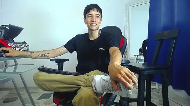 Snapshot of Zacktk7 chatting on January 2025 09:14:02 PM Zacktk7 online show from January 2025 09:14:02 PM