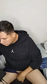 Snapshot of miketripi420 chatting on February 2026 05:39:01 AM miketripi420 online show from February 2026 05:39:01 AM