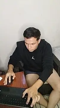 Snapshot of miketripi420 chatting on April 2026 11:52:02 AM miketripi420 online show from April 2026 11:52:02 AM