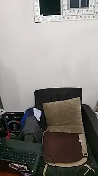 Snapshot of miketripi420 chatting on April 2026 06:29:01 AM miketripi420 online show from April 2026 06:29:01 AM