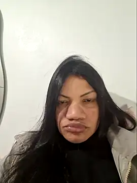 Snapshot of charllottebrasilian chatting on July 2026 01:18:02 AM charllottebrasilian online show from July 2026 01:18:02 AM